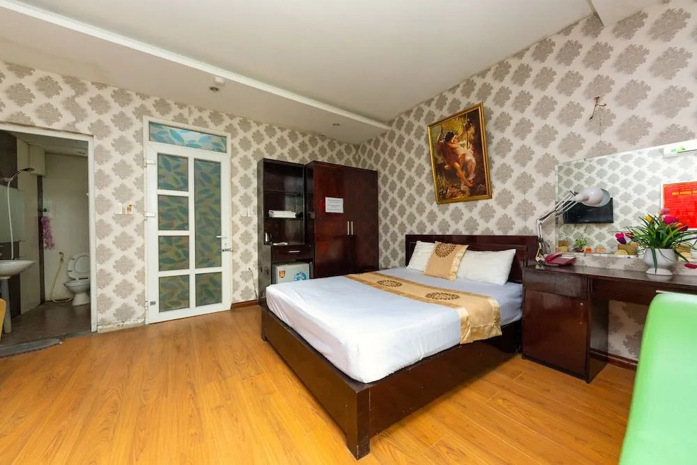 Khách sạn Thiên Đường - Paradise Hotel