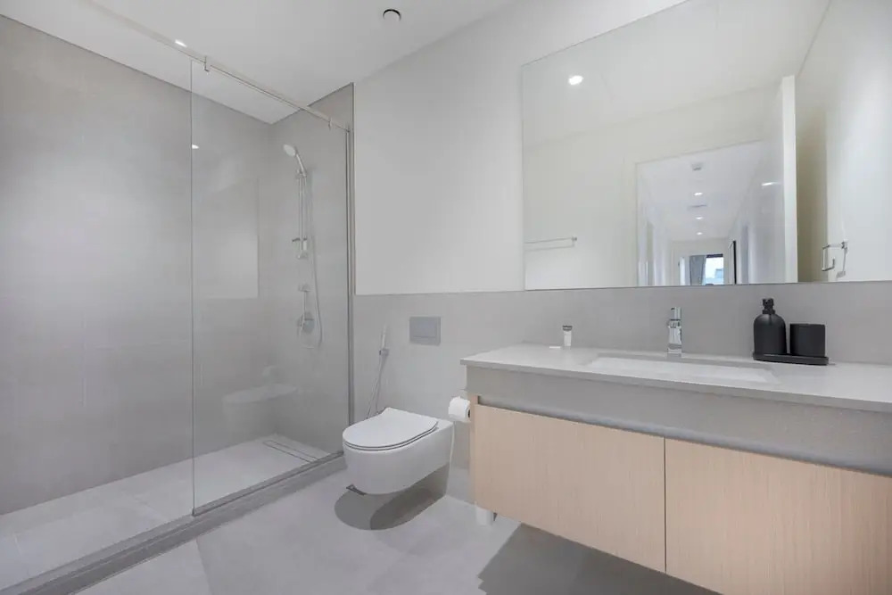 Peaceful 4-bedroom Bright Kitchen Space in Dubai Creek Harbour