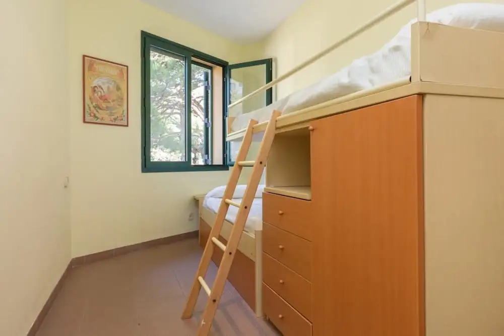 Apartment - 3 Bedrooms - 104673