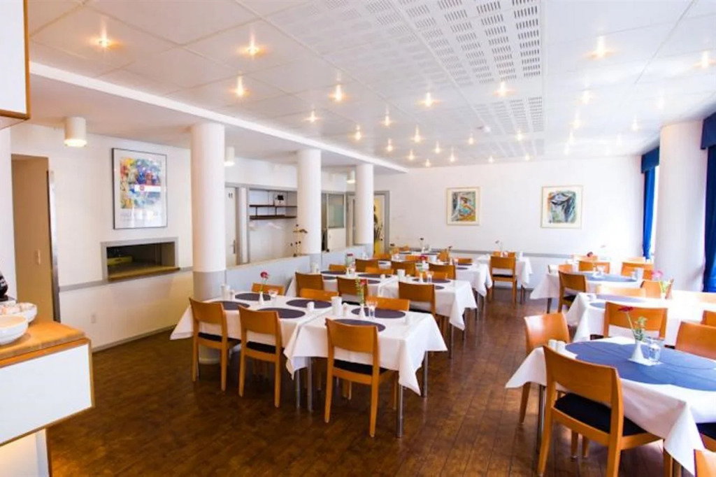 Hotel Maritime