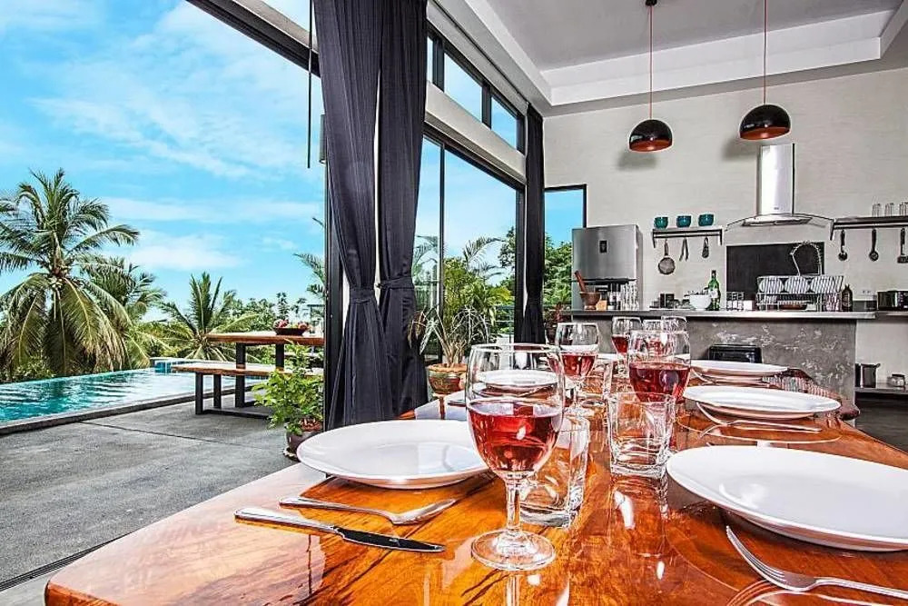Paritta Sky Villa A 2 villas with 3 beds each