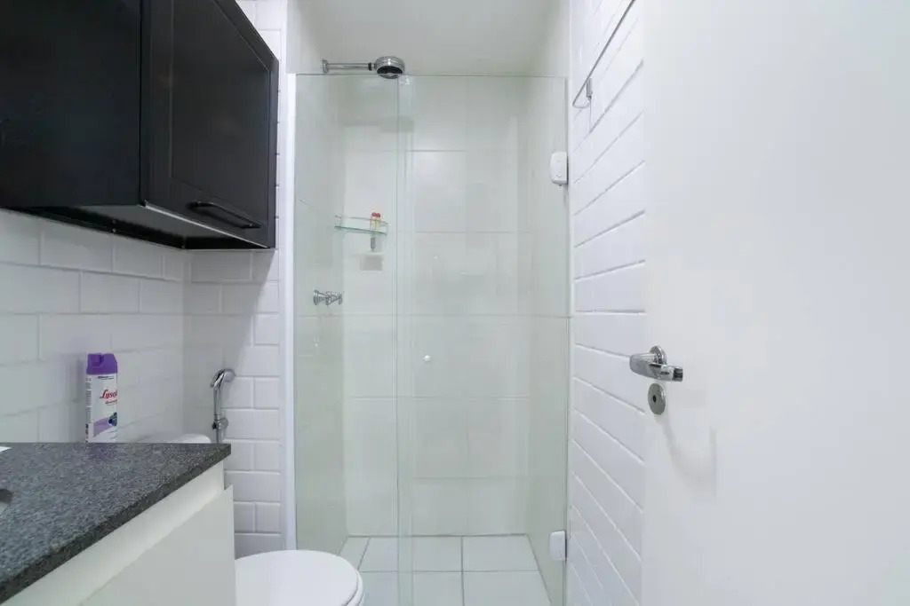 BHomy Bela Vista Moderno com varanda Y804B