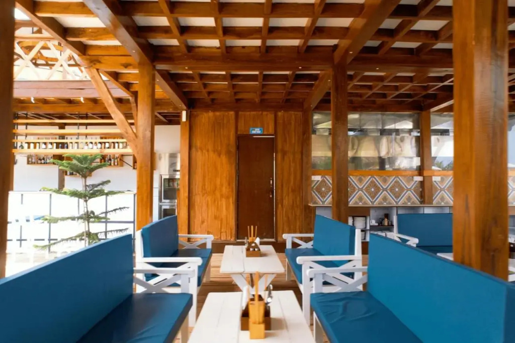 Sandbanks Beach Villas, Morjim