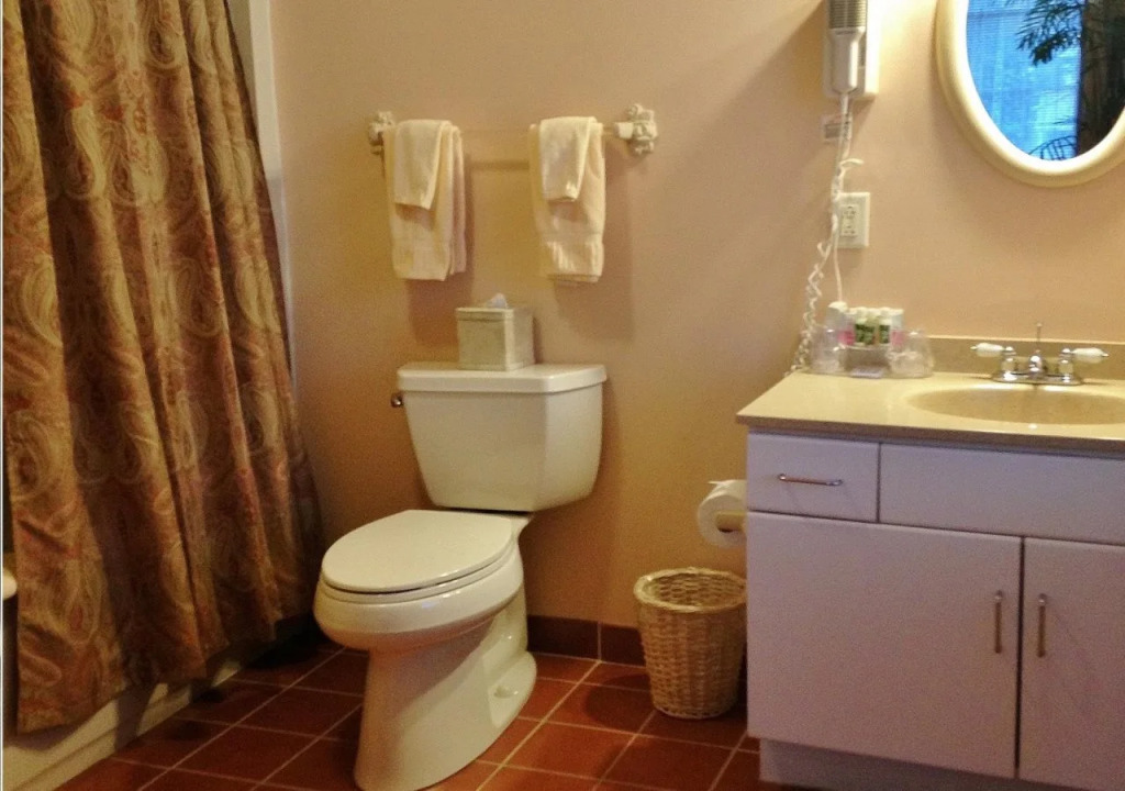 Chambery Inn