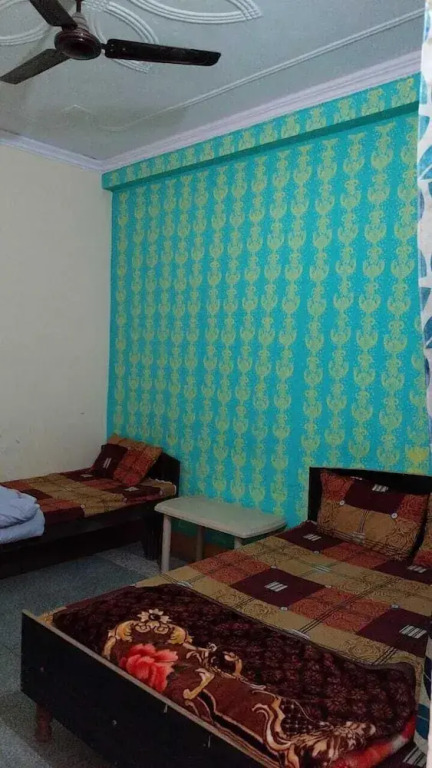 Hotel Gauri Shankar & Restaurant