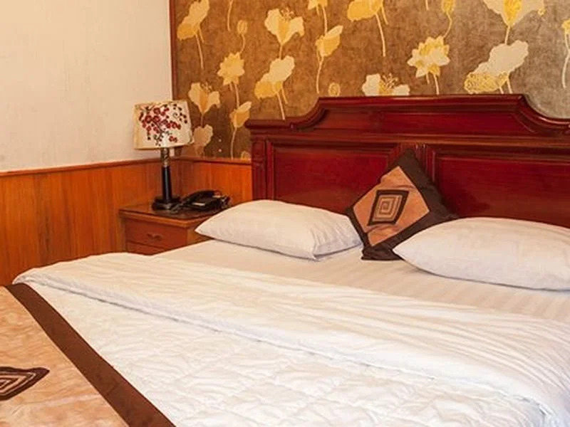 Valentine Hotel - Hong Ha