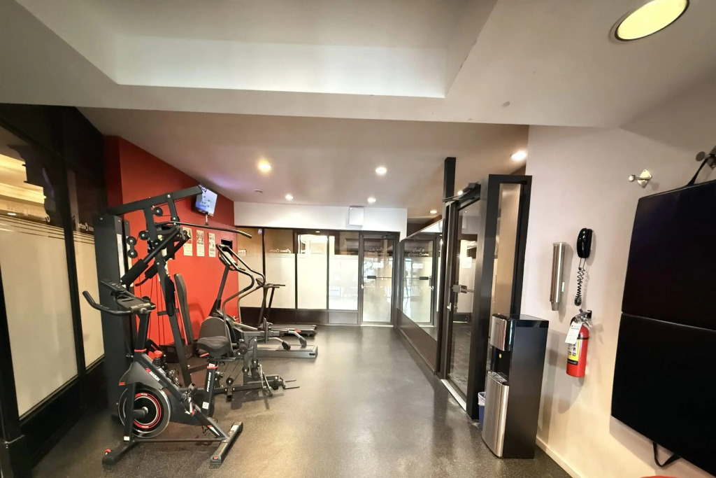 Ramada by Wyndham Kelowna Hotel & Conference Center