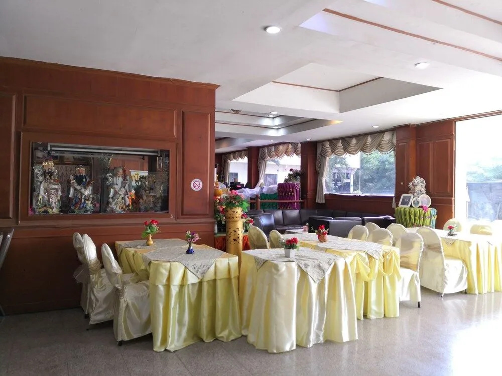 CL Garden Inn