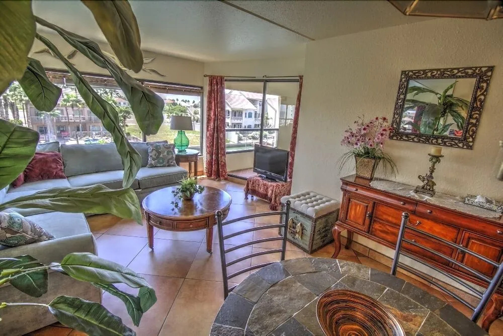 Landfall Towers 34 Minium 1 Bedroom Condo by RedAwning