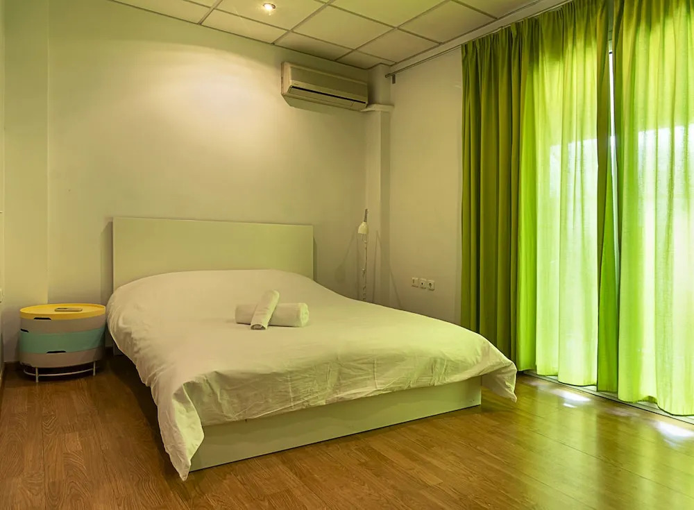 Piccadilly Circus deluxe flat Athens