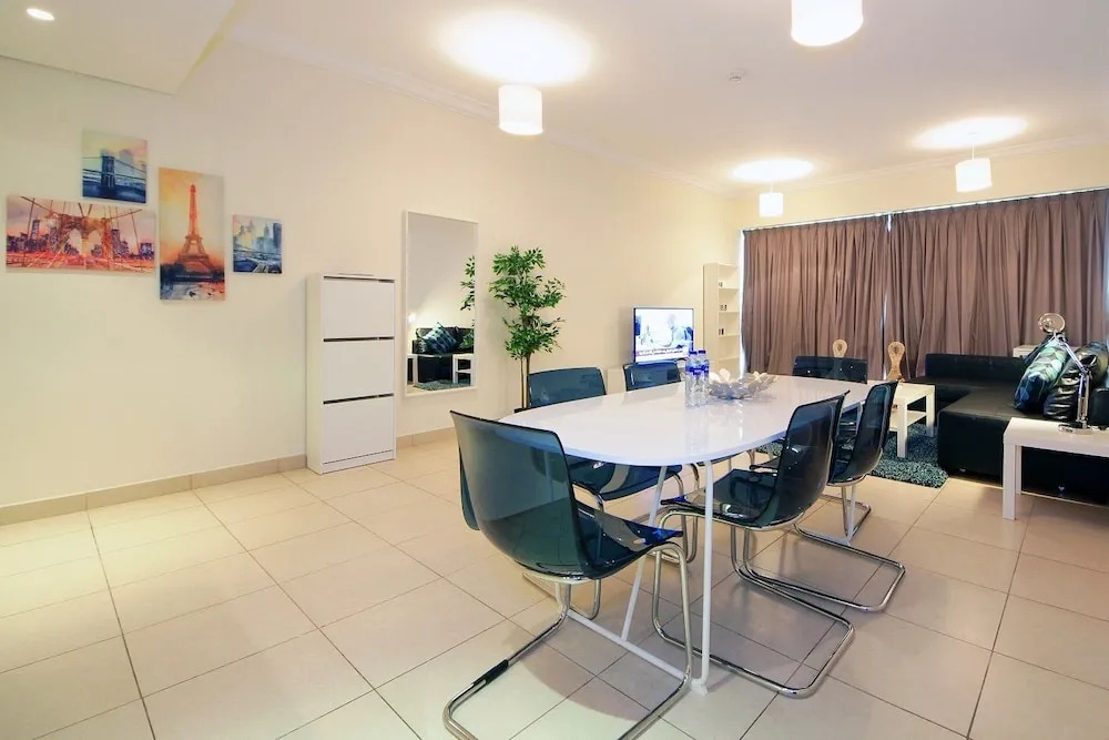 New Arabian Holiday Homes - 8 Boulevard