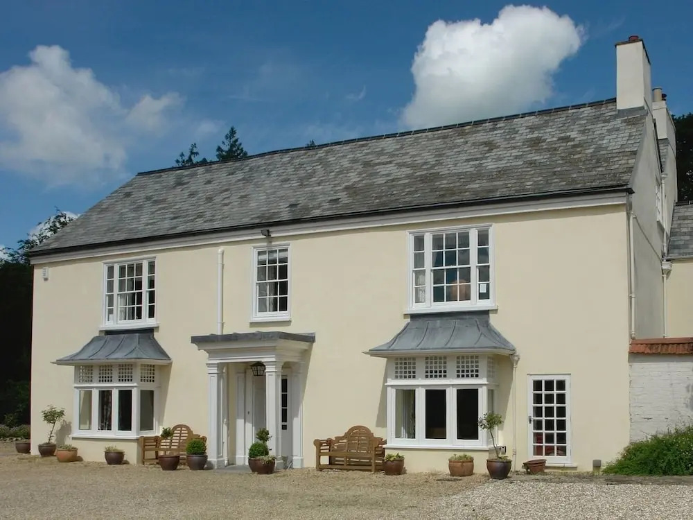Abbots Manor