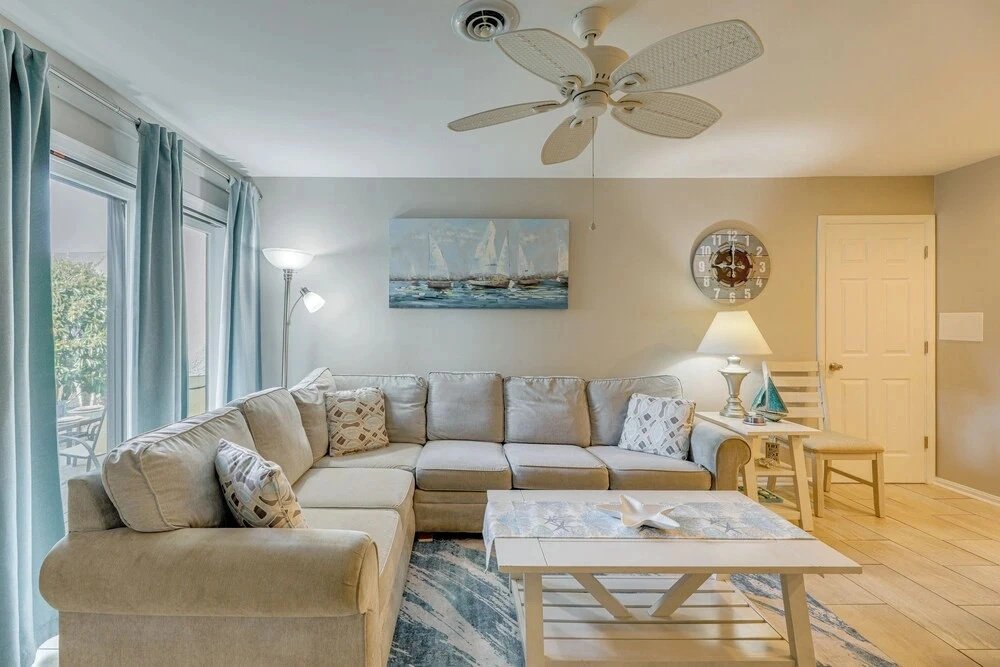 Walk to Beach! Ocean City Family Condo