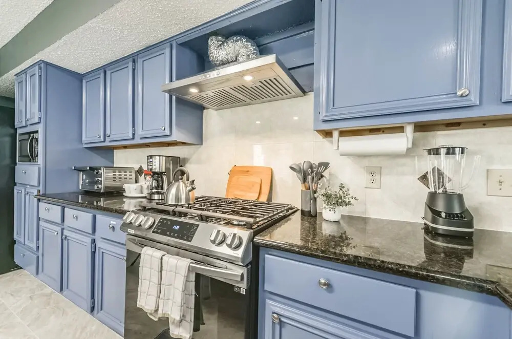 Texas Charm in Houston Westchase, 2 King Bds, Extended Stays, Pet, Chinatown