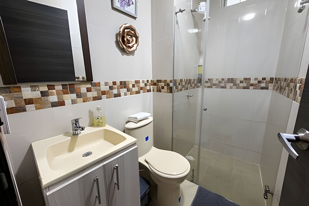 hermoso apartasuite super ubicación