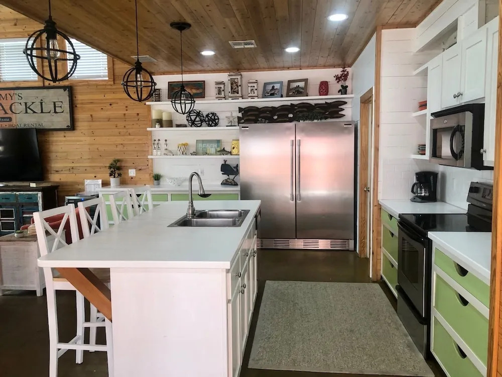 The Friday Life Vw26 5 Bedrooms 4.5 Bathrooms Condo