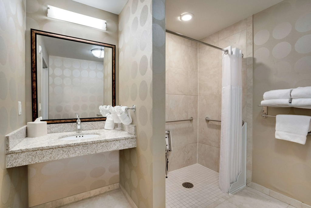 Hilton Garden Inn Milwaukee Airport
