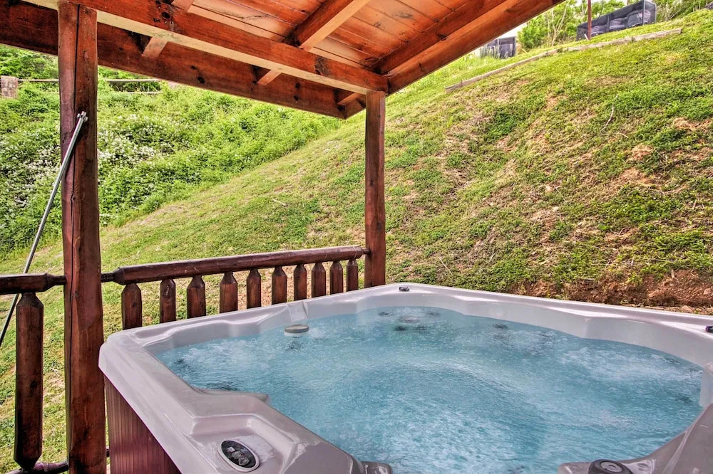 Expansive Gatlinburg Cabin: Hot Tub, Deck & Grill!