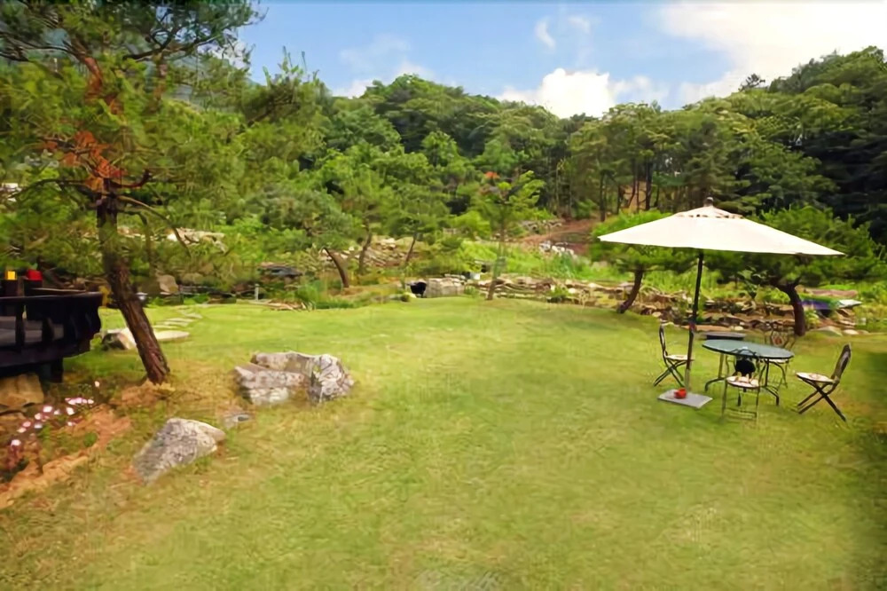 Yangpyeong Flower Fragranceed Pension