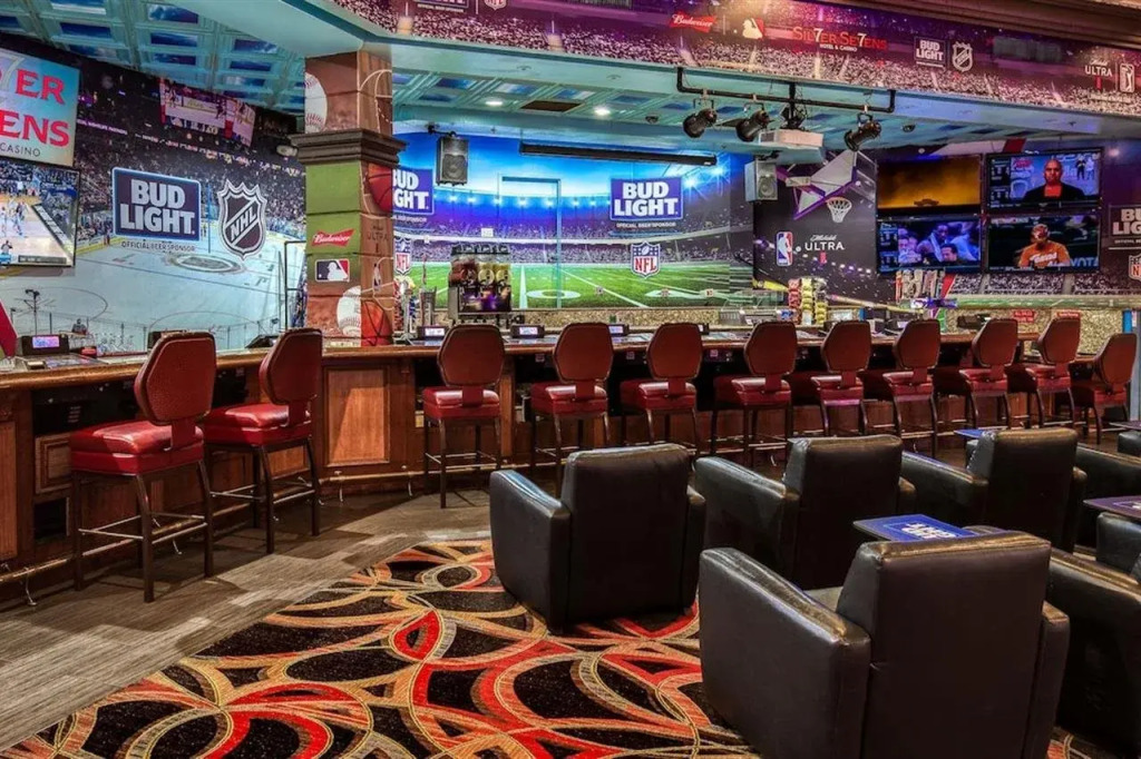 Silver Sevens Hotel and Casino, a Wyndham Garden