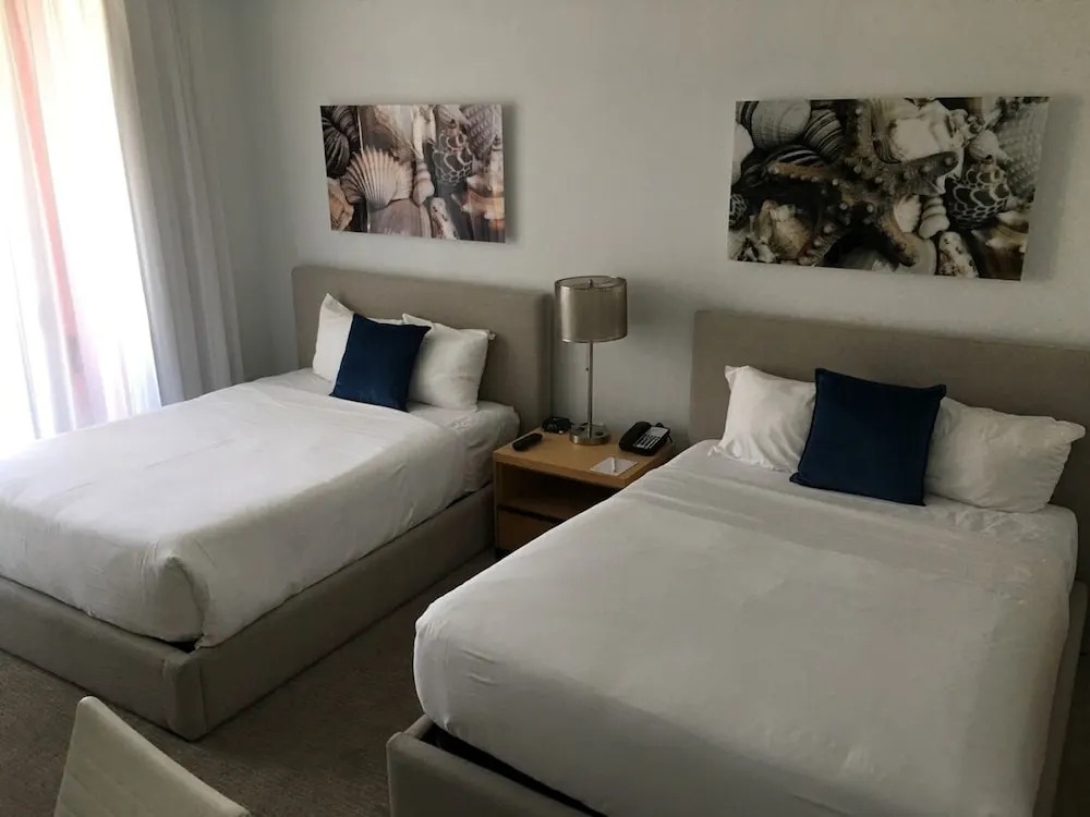 Beachwalk Condo With Beach Club 2bed 2bath