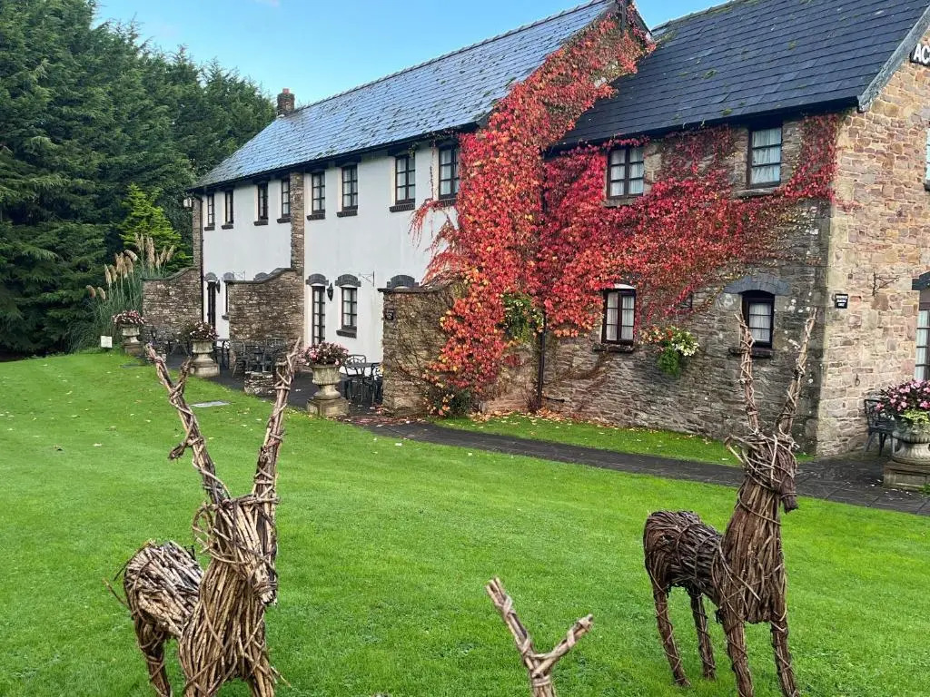The Greyhound Inn and Hotel