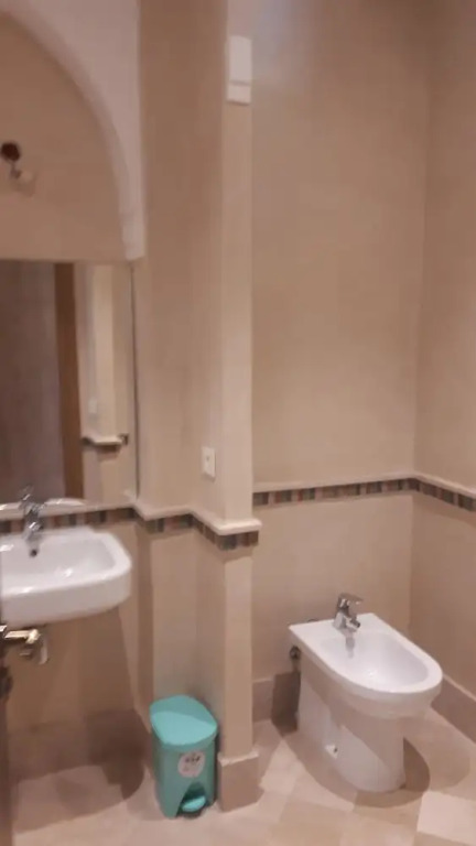 Apple Villa 33