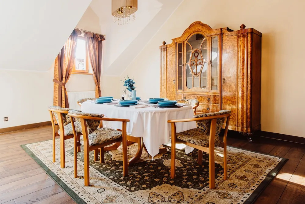 KrakowLiving - Zamkowa Apartment