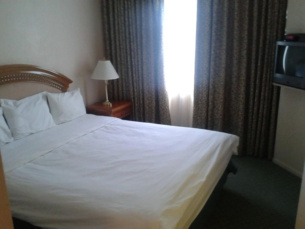Fortune Hotel & Suites
