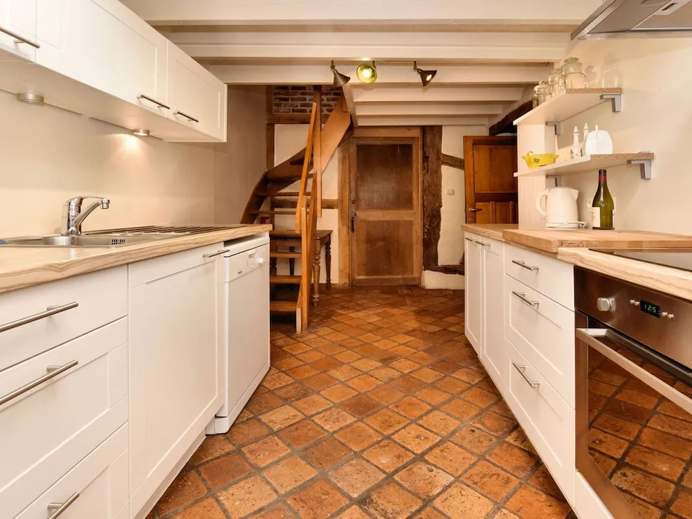 Picturesque Holiday Home in Petites Tailles with Garden