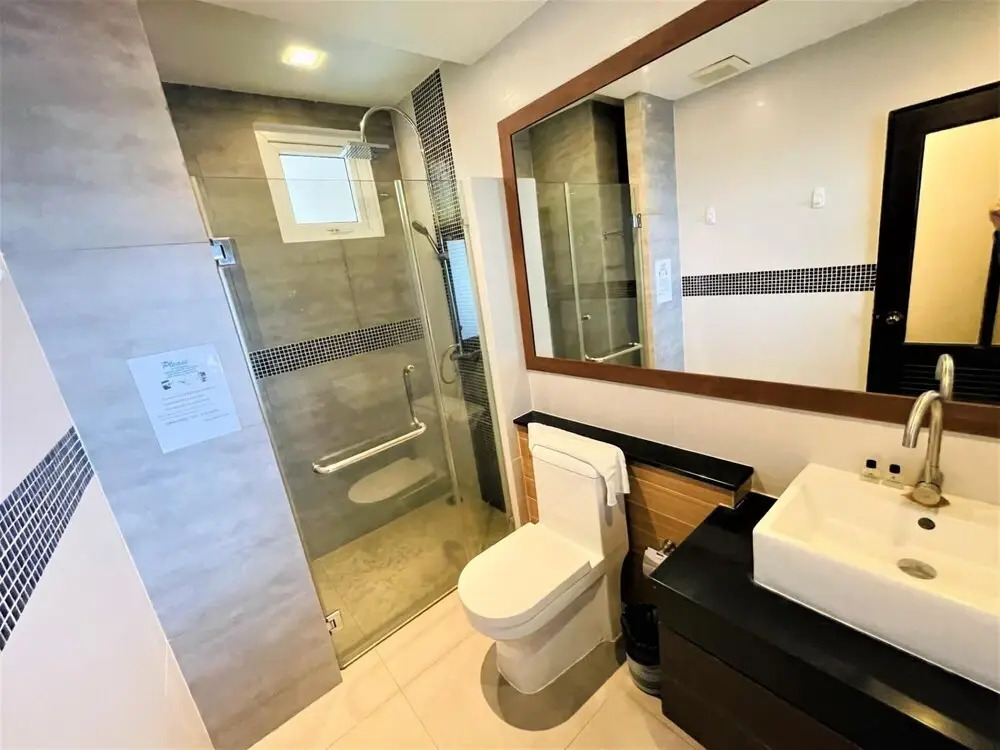 Top floor sea view apartment at Sea & Sky Condo