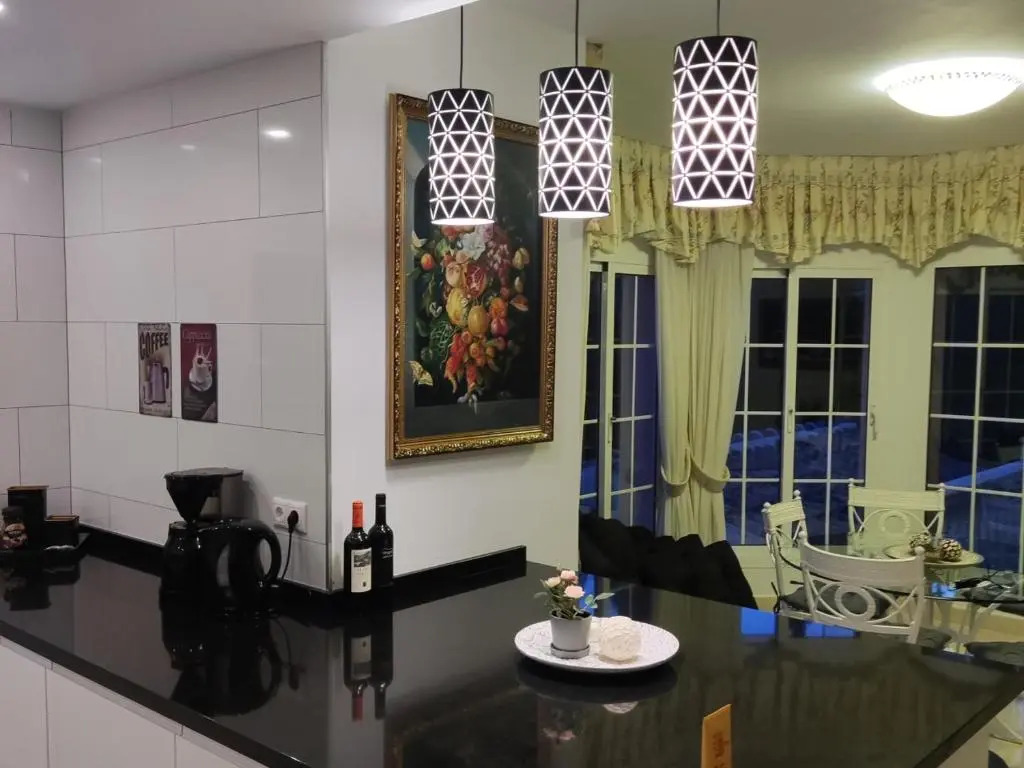 Spacious 700m2 villa, Golfers paradise.