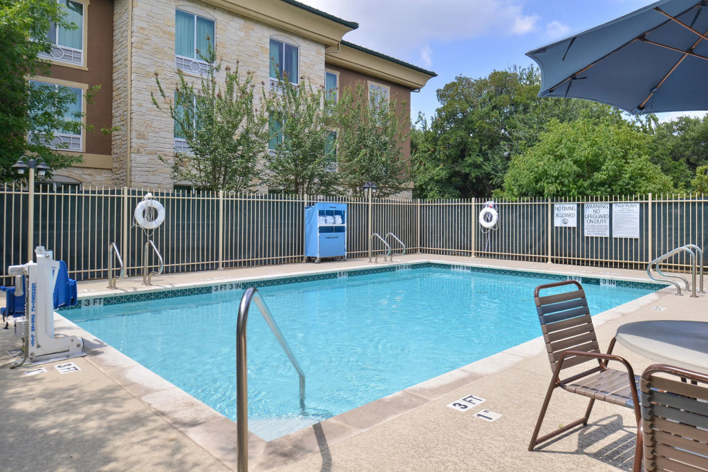 Holiday Inn Express & Suites Austin SW - Sunset Valley by IHG