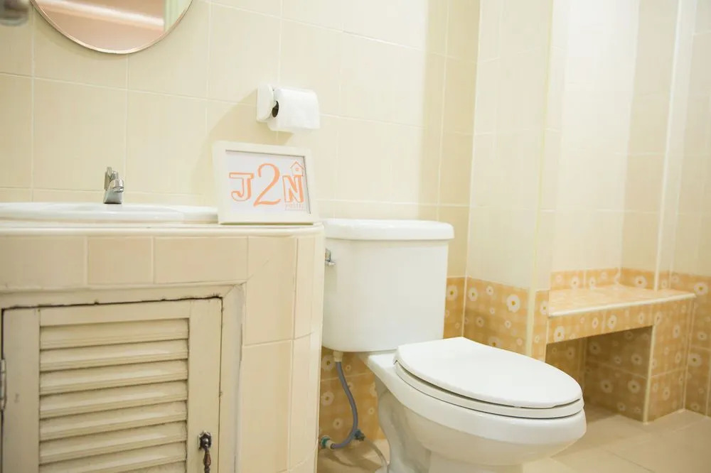 J2N Hostel