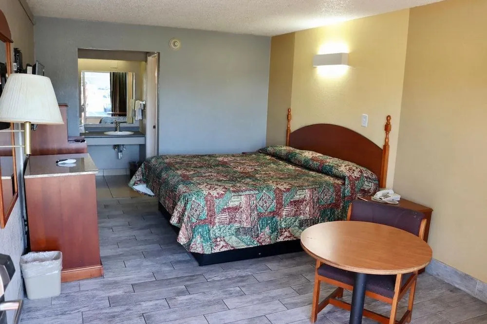 Regal Inn