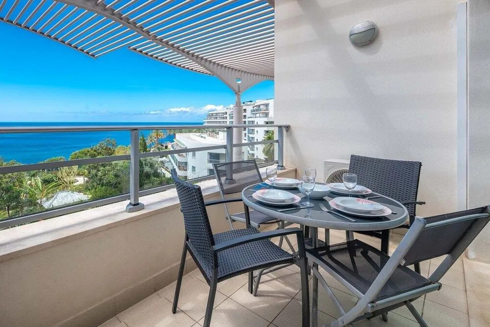Oceanside Terrace Apartment by Holiday Rental Management