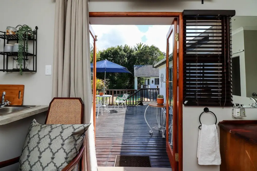 Arbour1 Guesthouse
