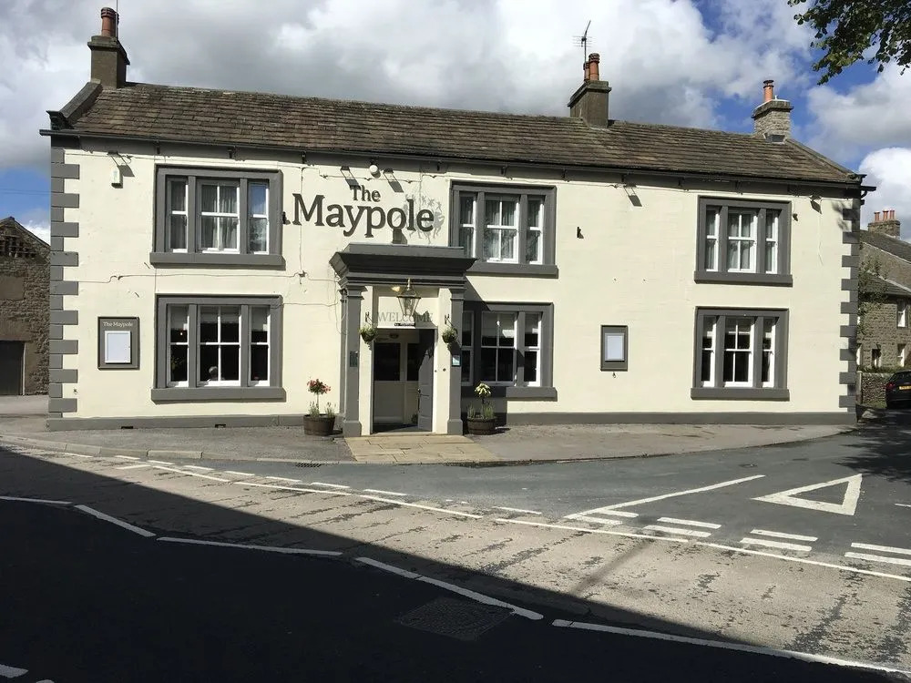 Maypole Inn