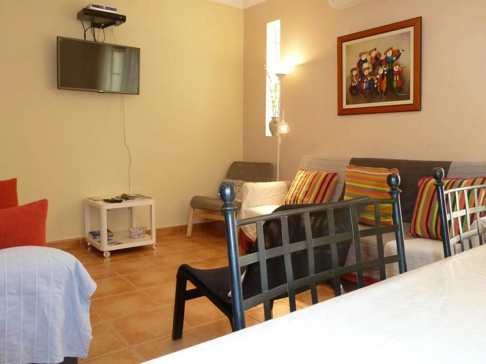 House With 2 Bedrooms in Vila Nova de Cacela, With Enclosed Garden and Wifi Near the Beach