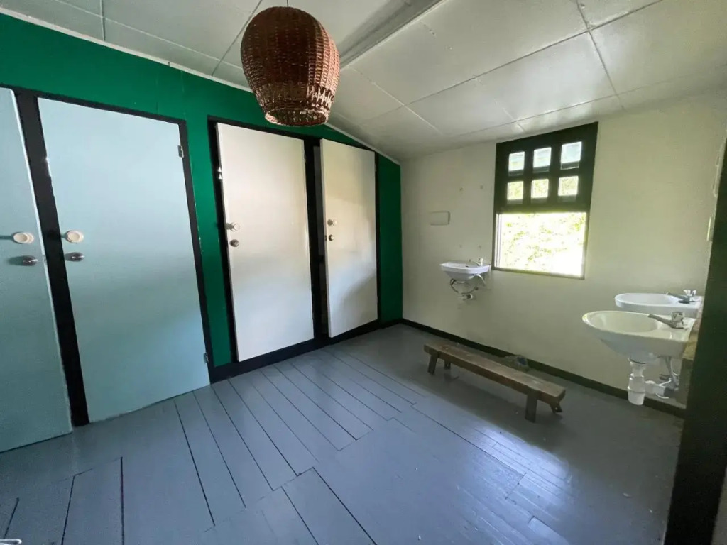 Twenty4 Hostel