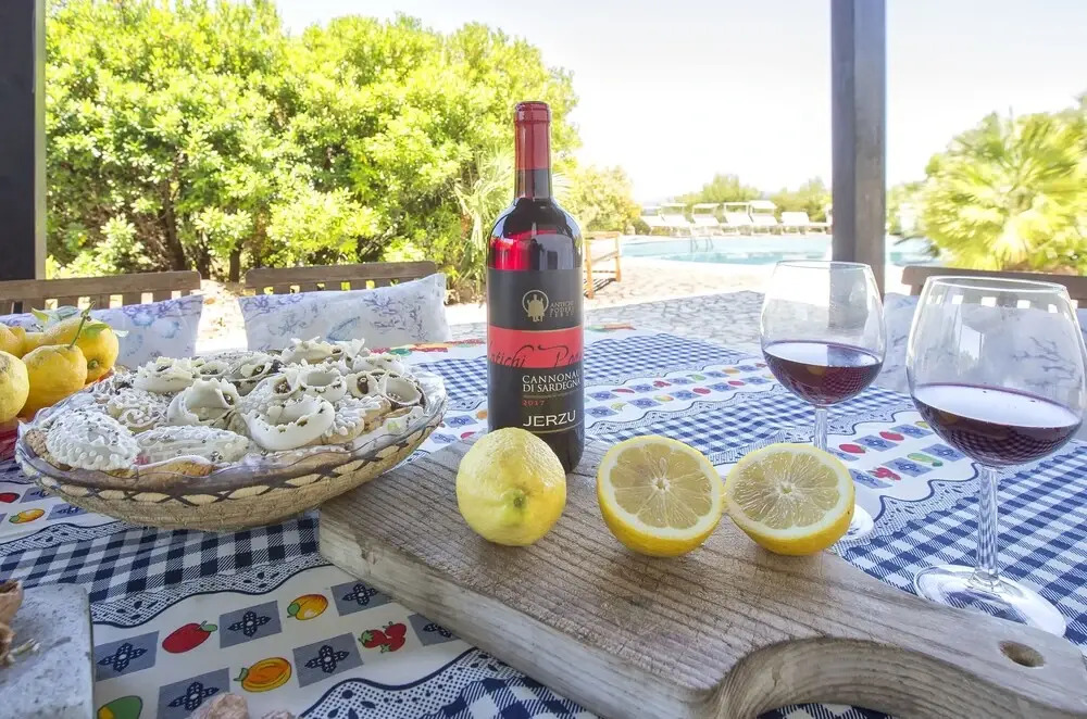 Villa Paraiba With Private Pool Facing the sea for 12 People