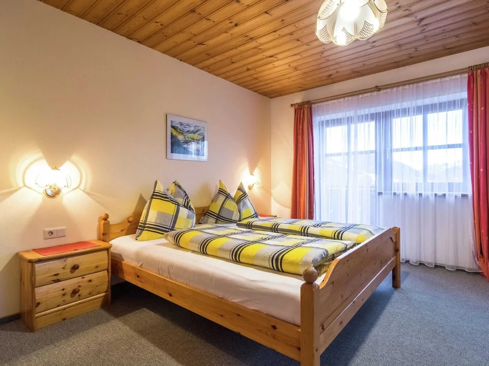 Apartment in Wagrain with Stunning Mountain Views
