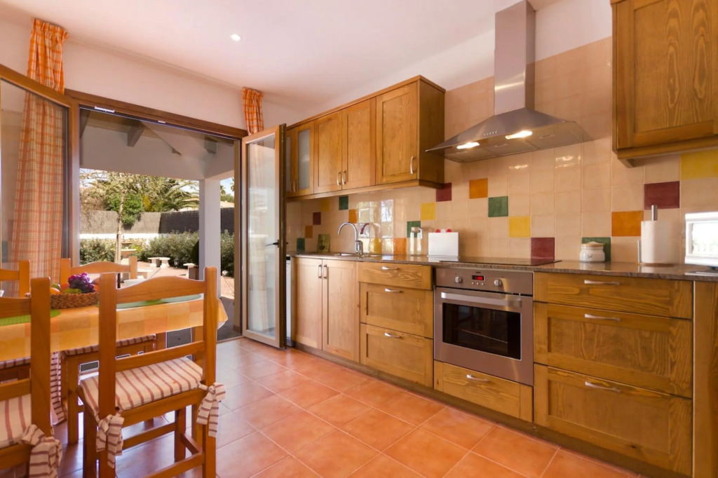 VILLA ANGEL in Cala´n Bosch