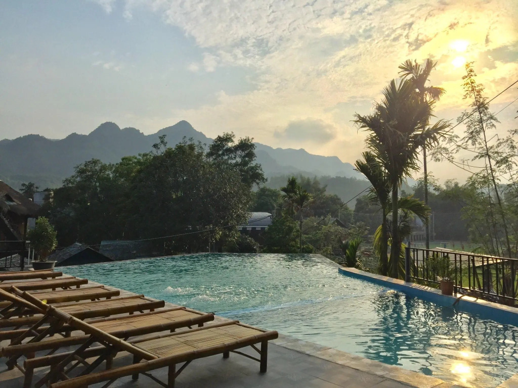 Mai Chau Sunset Boutique Hotel