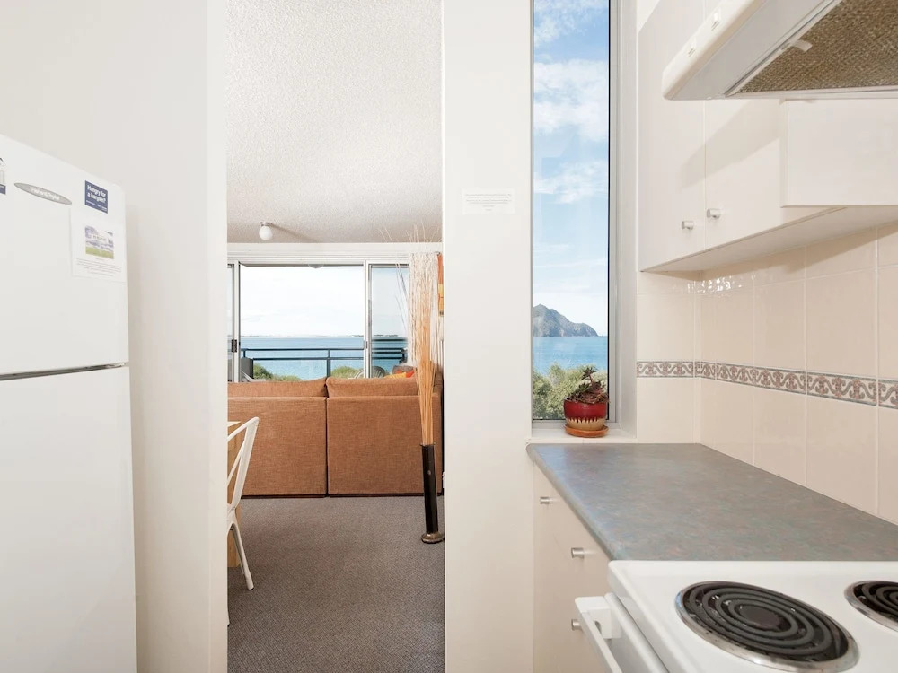 Ocean Shores, Unit 10/27 Weatherly Close