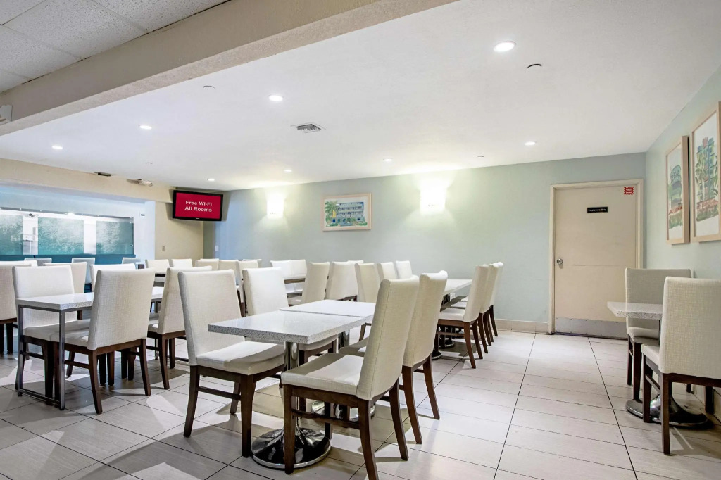Red Roof Inn PLUS Miami Airport