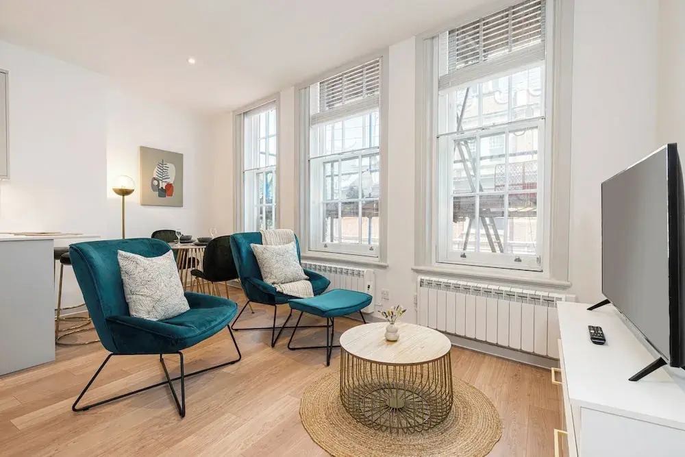 JOIVY Stylish 1 bed flats in Soho