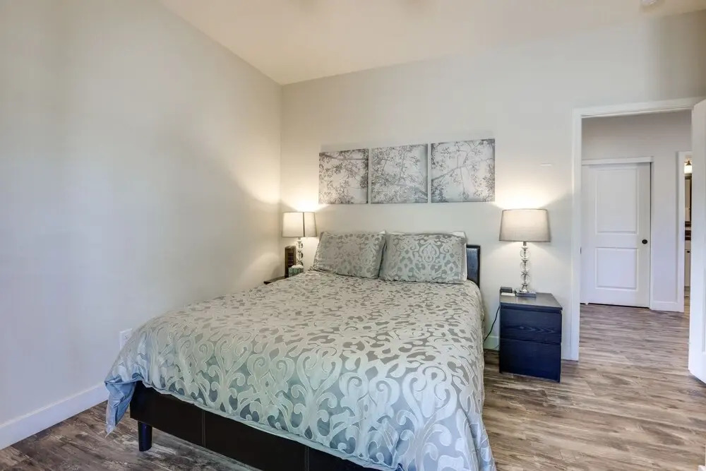 Updated Las Vegas House: Patio & Solar Heated Pool