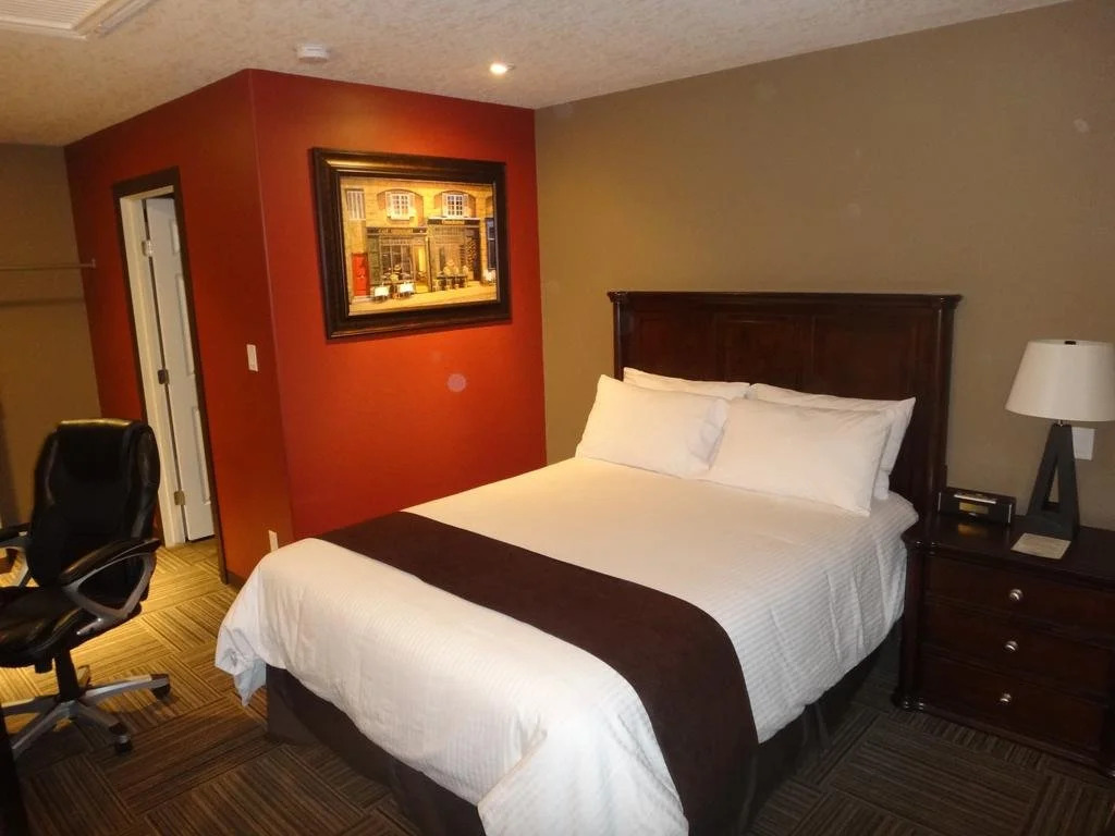 121 Steakhouse & Motel