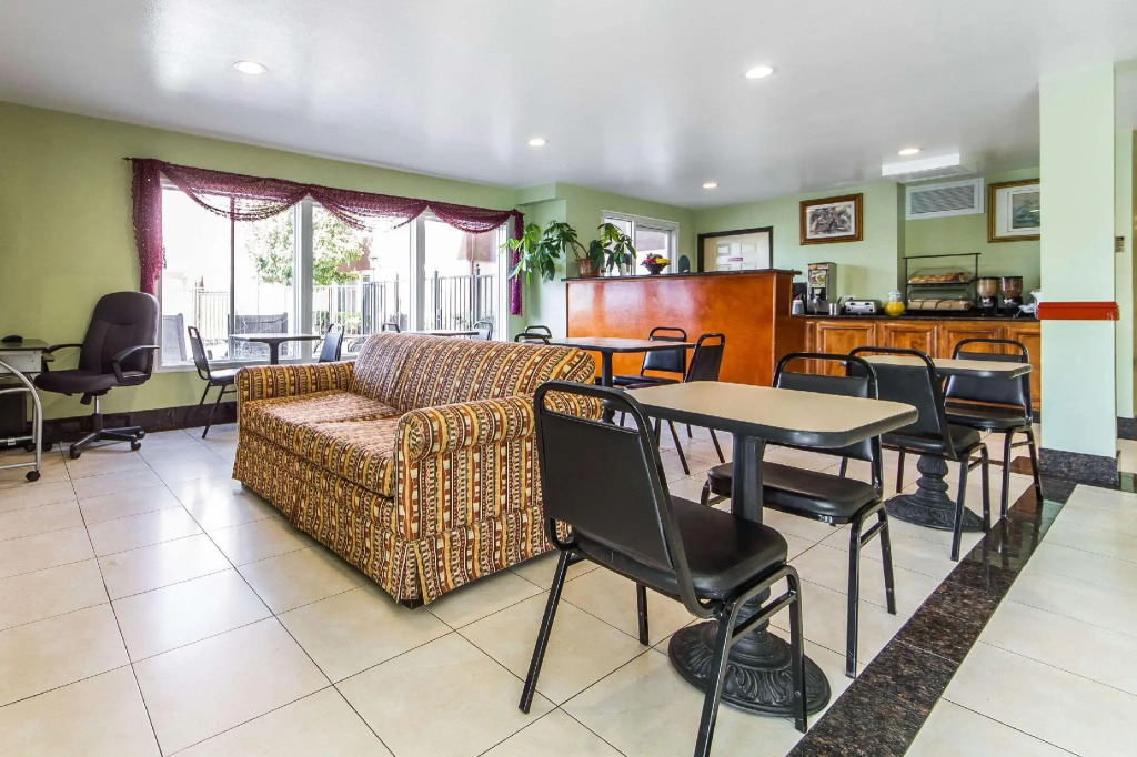 Rodeway Inn & Suites Hayward - Oakland South